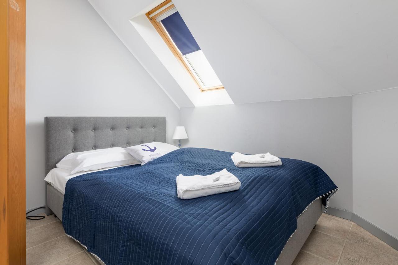 Apartment Rodzinny Blisko Plazy - Parking & Balkon - By Renters Pobierowo