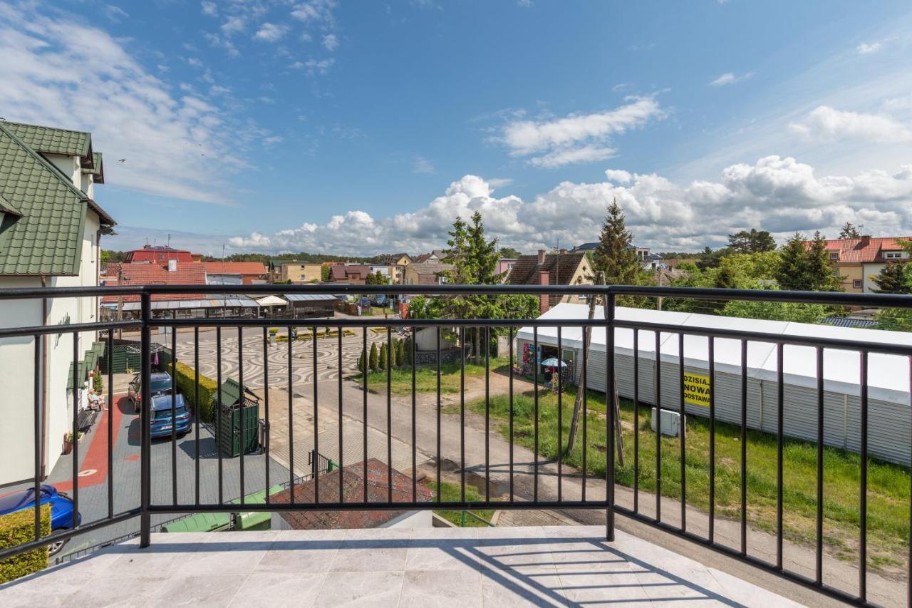 Apartment Rodzinny Blisko Plazy - Parking & Balkon - By Renters